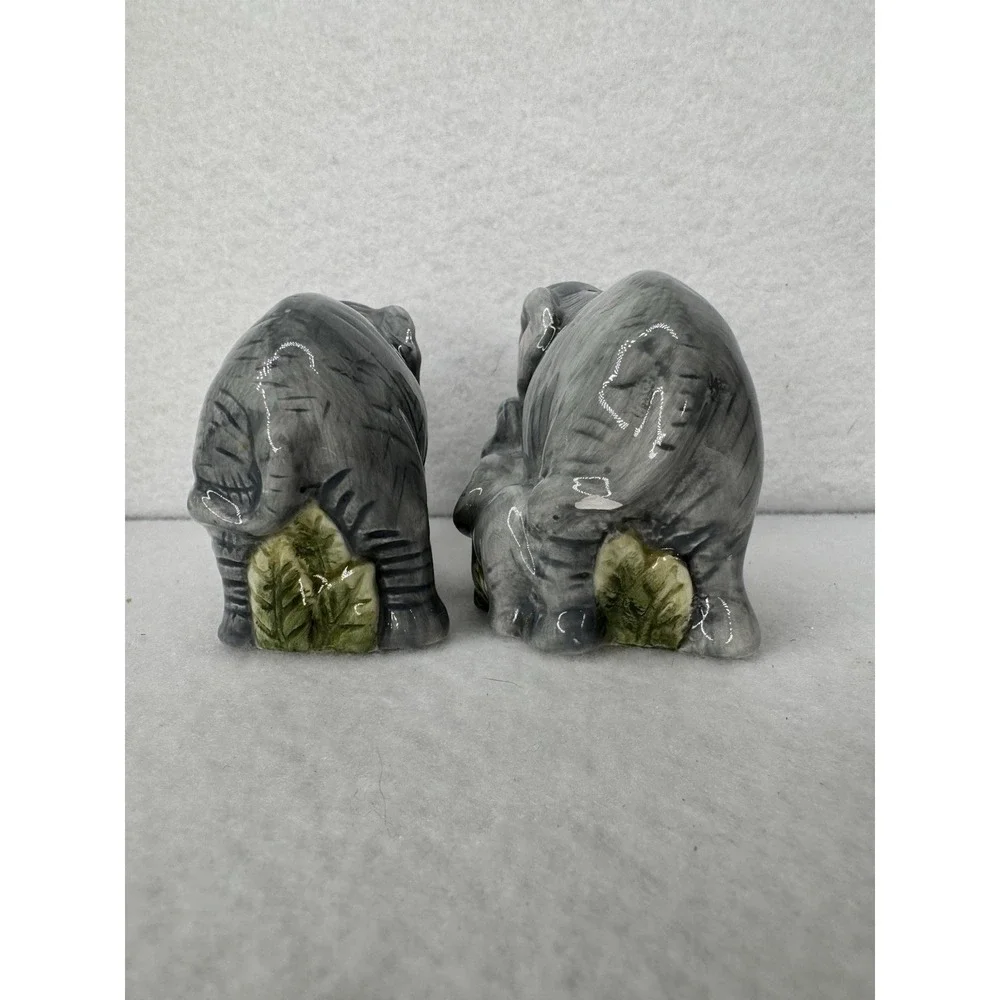 Elephant Family Salt & Pepper Shakers Ceramic Tree Holder Safari Figurine Set